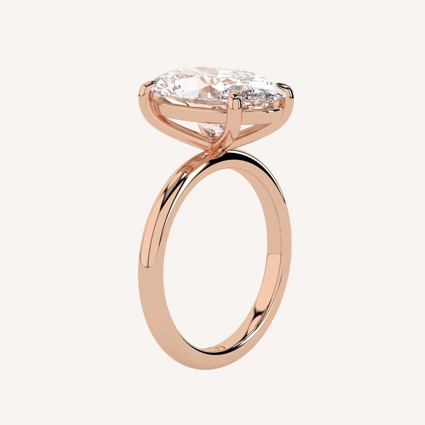 Anello solitario in oro rosa con diamante di laboratorio taglio ovale centrale, firmato LUXE SPARK Diamonds