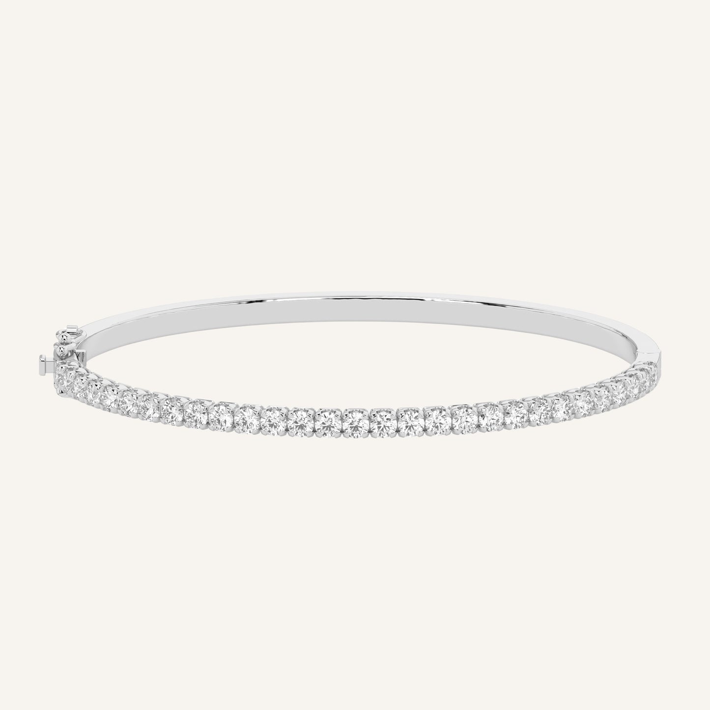Bracciale tennis rigido in oro bianco con diamanti di laboratorio, firmato LUXE SPARK Diamonds