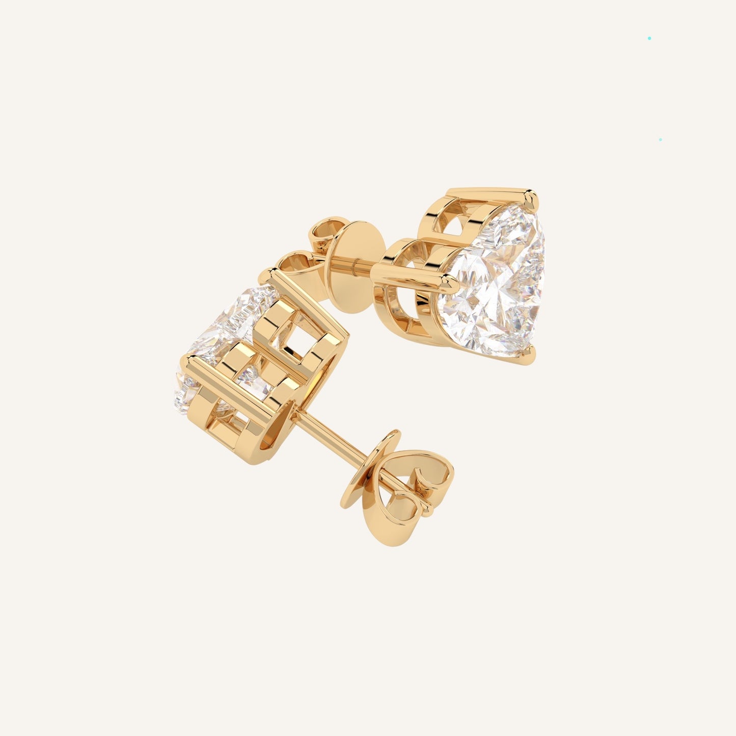 Orecchini punto luce in oro giallo con diamanti di laboratorio bianchi a forma di cuore, firmati LUXE SPARK Diamonds