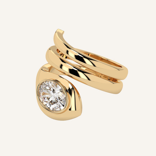 Anello serpente in oro giallo con diamante di laboratorio taglio ovale, firmato LUXE SPARK Diamonds
