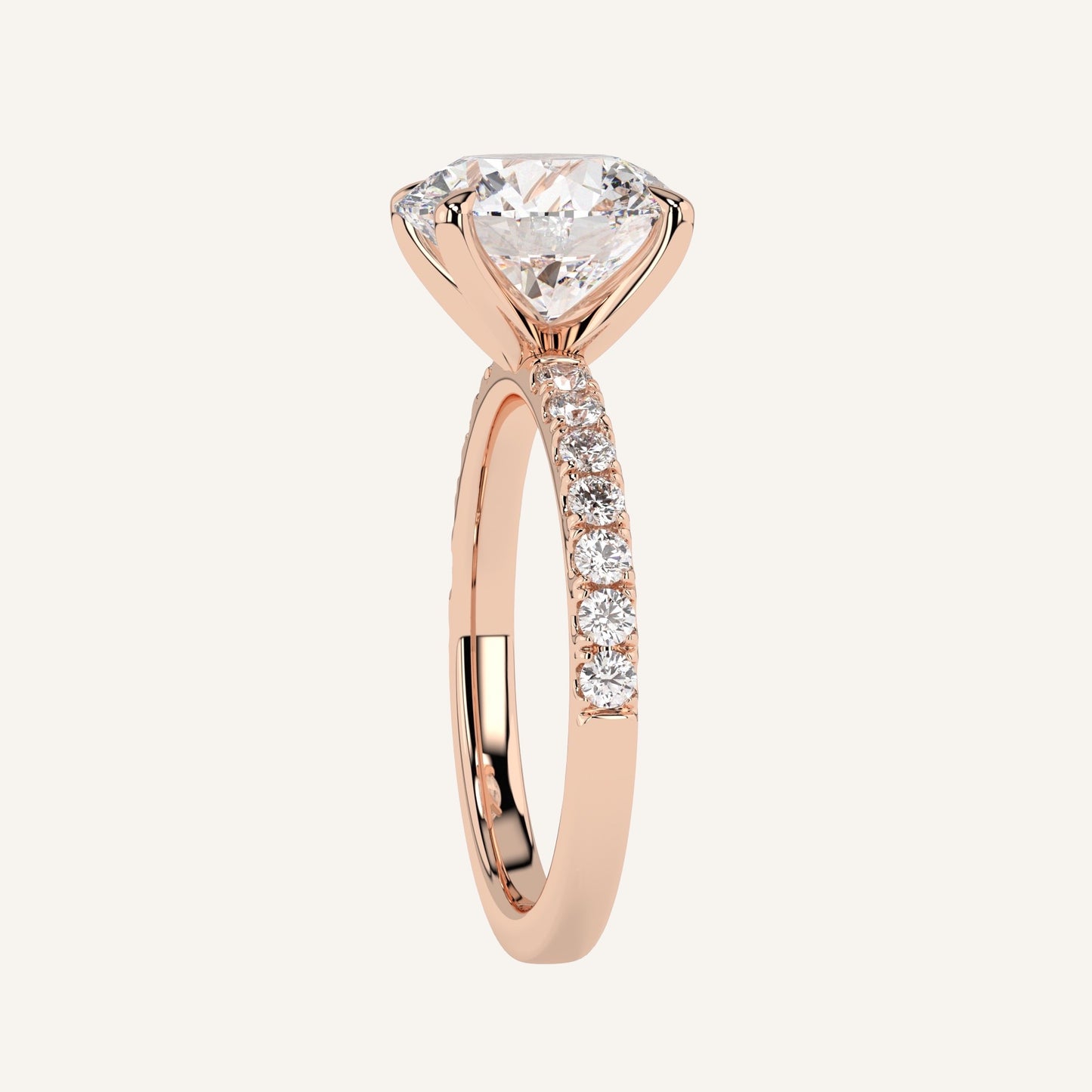 Anello solitario in oro giallo con diamante di laboratorio centrale da 3 carati e diamanti laterali, firmato LUXE SPARK Diamonds